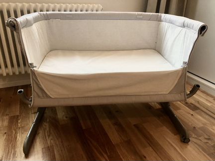 Кроватка chicco next2me