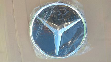 Звезда Mercedes Дистроник A0008880111 новая