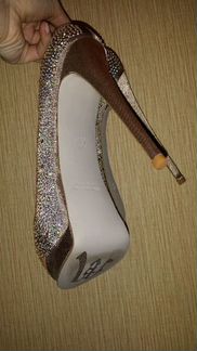 Шикарные туфли в стразах от Mascotte 38 р-р