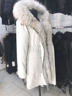 Парка с енотом