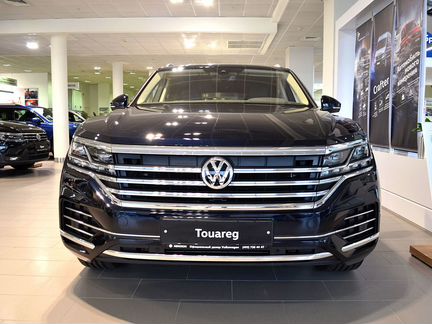 Volkswagen Touareg 3.0 AT, 2020