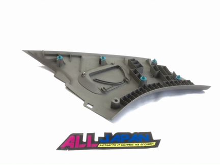 Накладка стойки салона задняя правая Subaru