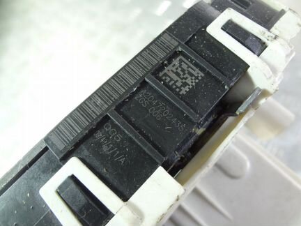 Замок двери передней правой Мерседес 204 212 218