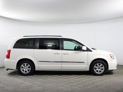 Chrysler Town & Country 3.6 AT, 2010, 265 000 км