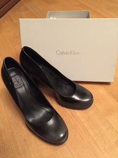 Новые стильные туфли Calvin Klein 39 р