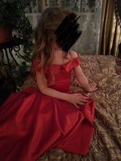 Нарядное Платье на девочку 6 лет