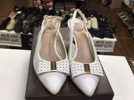 Босоножки 37