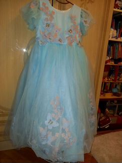 Пышное нарядное платье