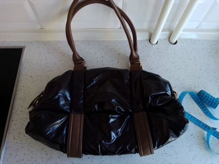 Отличная сумка на длинных ручках - новая