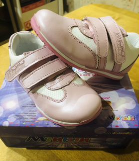 Кроссовки на девочку кожаные (Турция) 23р новые