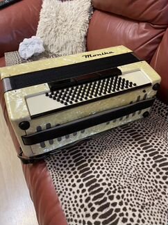 Аккордеон Monika Германия