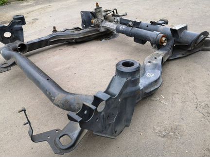 Подрамник двигателя Mercedes V-Class W638 104.900