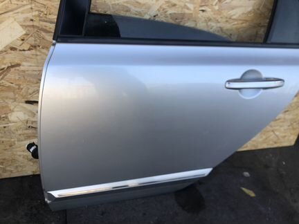 Дверь задняя левая хонда цивик 4д xonda civic 4D