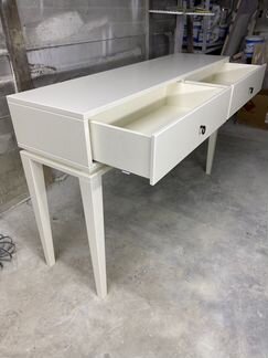 Консоль в прихожую