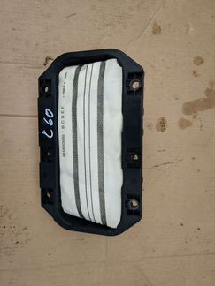 Подушка безопасности пассажира Вольво С60 Volvo S6