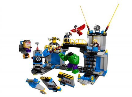 Lego Super Heroes* 76018 Лаборатория Халка /новый