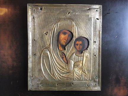 Богородицы Казанской старинная икона в киоте