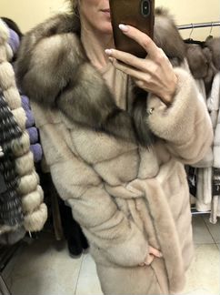 Шуба новая норковая с куницей капюшон