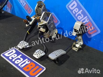 Педаль сцепления Nissan 350Z Infiniti G35 Coupe