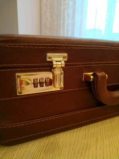 Подарочный кожаный новый дипломат для пикника