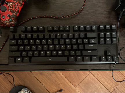 Игровая клавиатура и мышь XyperX