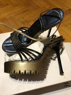 Босоножки женские новые