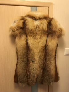 Жилет из меха лисы