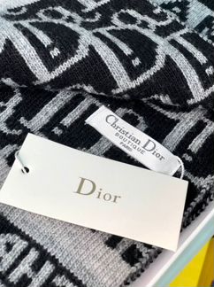 Комплект шапка и шарф Christian Dior