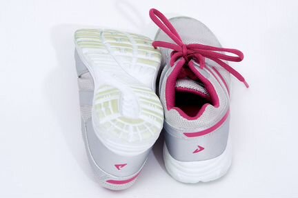 Кроссовки для девочки