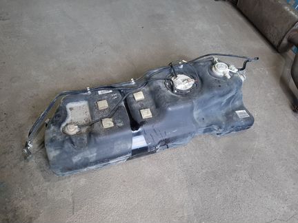 Бак топливный jeep wk бензин