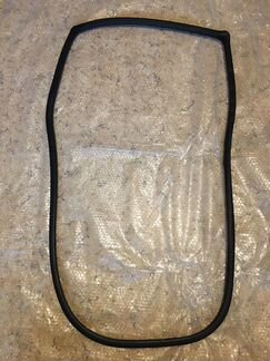 Уплотнитель задней двери кузова на Pontiac Vibe 03