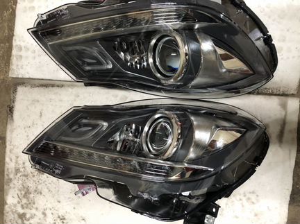 Передняя фара Мерседес Бенц w204