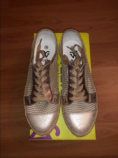 Женские кеды, 38 размер