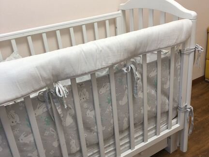 Поперечные бортики на верхние перекладины кроватки