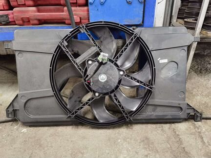 Вентилятор охлаждения ford focus 2