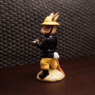 Royal Doulton фигурка кролик пожарный, Англия