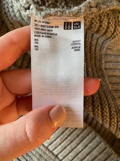 Свитер женский uniqlo