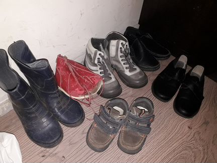 Детские вещи и ботинки