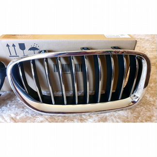 Решетка радиатора BMW 520i 2015 (Оригинальная)
