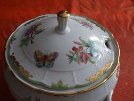 Супник herend Виктория (венгрия)