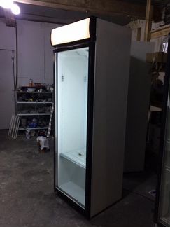 Холодильный шкаф