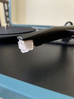 Виниловый проигрыватель 