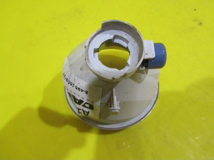 Птф правая Toyota Auris 1 07-12 90068408
