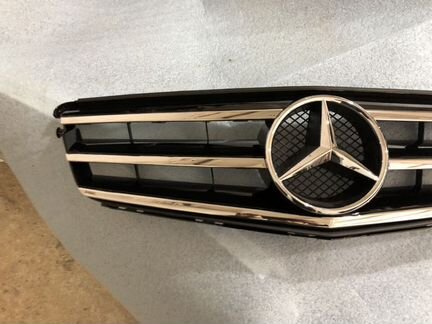 Решетка радиатора Мерседес 204 Авангард w204 амг