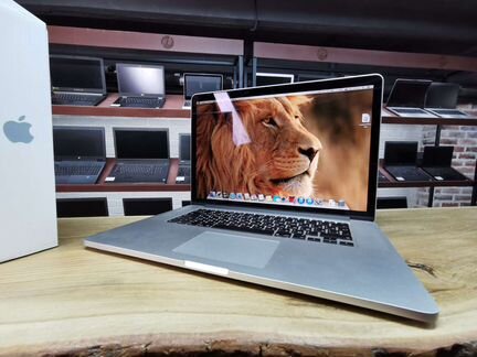 Apple MacBook в коробке