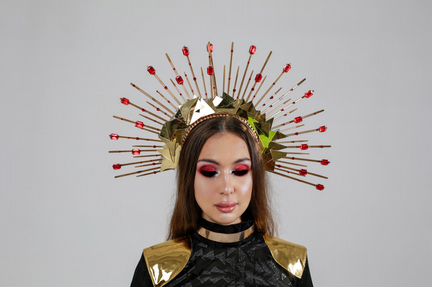 Венок декоративный