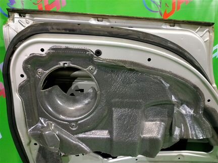 Дверь задняя левая Mercedes W203 S203 4matik