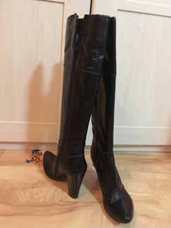 Новые весенние сапоги из натуральной кожи на узкую