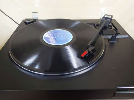 Виниловый проигрыватель Sansui P-D15