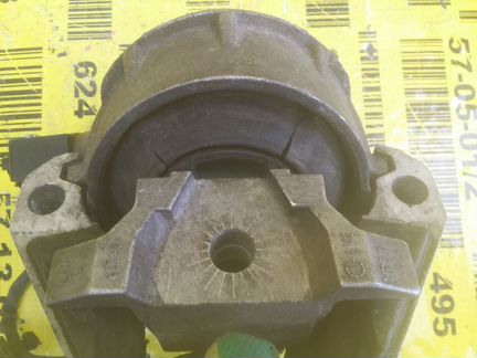 Подушка двигателя Ауди А8 д4 audi a8 d4